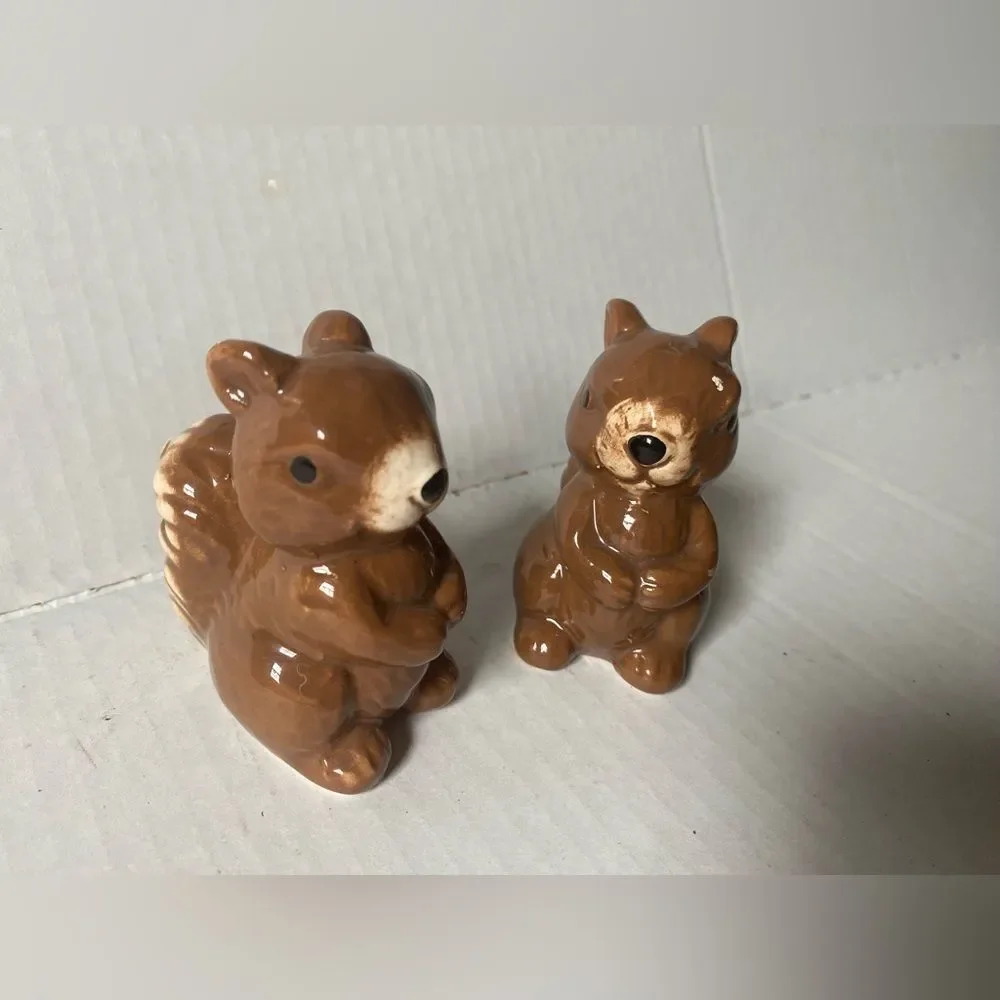 Woodland Squirrels Salt & Pepper Shakers